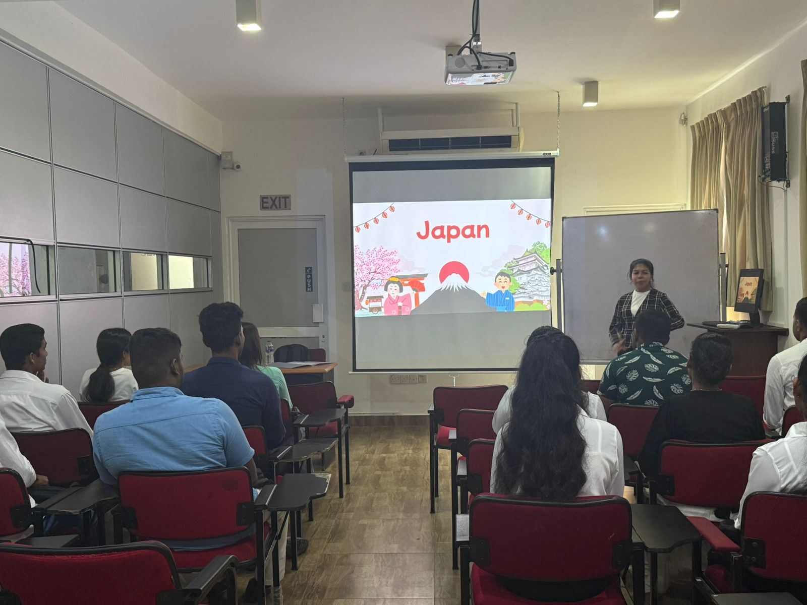 日本語学校について